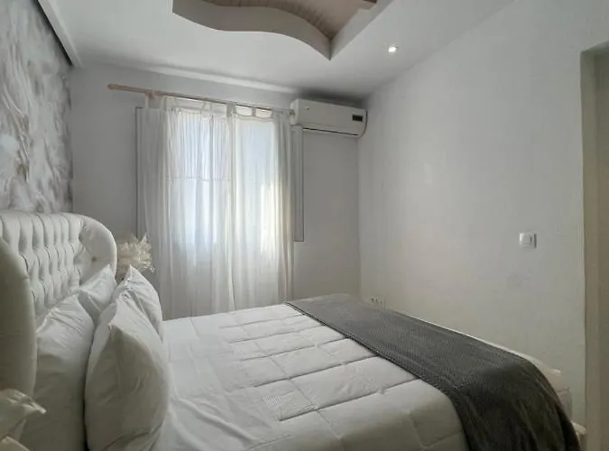 Almyra * Ornos (Mykonos)